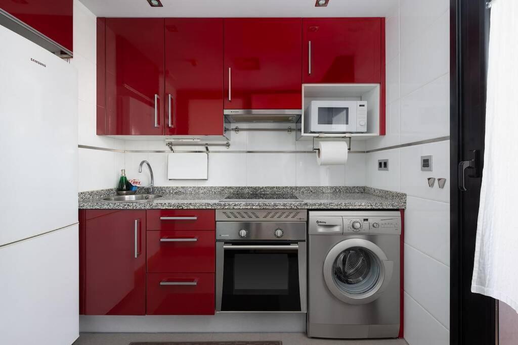Apartamento Soleado, Aparcamiento Gratuito, A Pie Del Centro Apartment Oviedo Exterior photo
